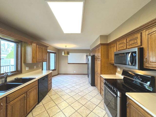 19 Old Farm N Court, Bradley, IL 60915