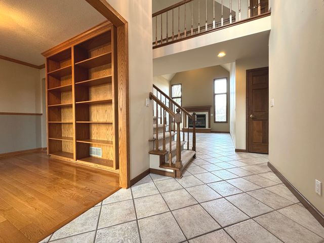 19 Old Farm N Court, Bradley, IL 60915