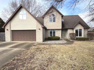19 Old Farm N Court, Bradley, IL 60915