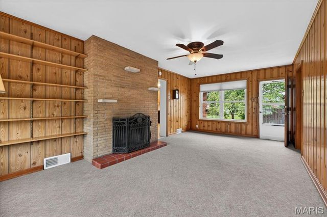 350 W Saint Anthony Lane, Florissant, MO 63031
