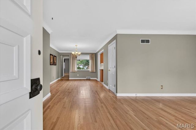 350 W Saint Anthony Lane, Florissant, MO 63031