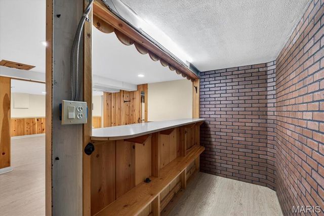 350 W Saint Anthony Lane, Florissant, MO 63031