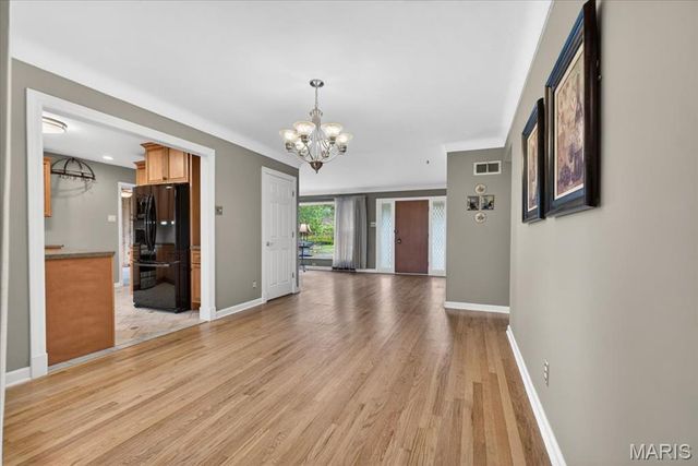 350 W Saint Anthony Lane, Florissant, MO 63031