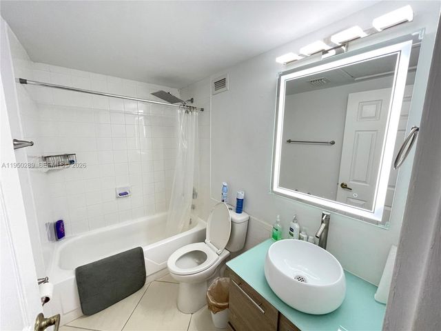 2501 S Ocean Dr 1118, Hollywood, FL 33019