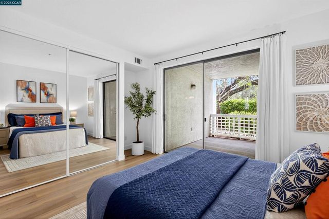 2590 Oak Rd 146, Walnut Creek, CA 94597