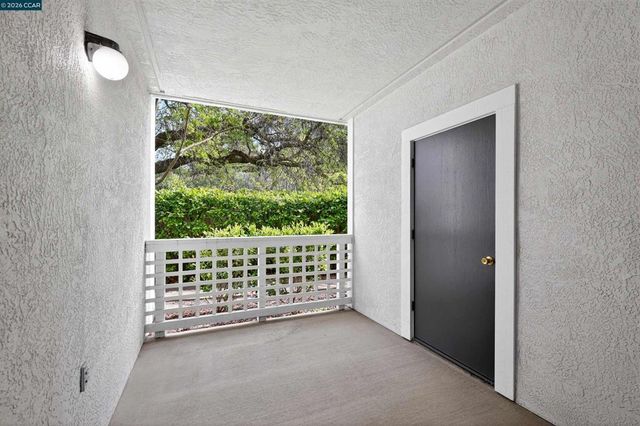 2590 Oak Rd 146, Walnut Creek, CA 94597