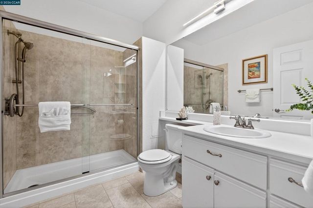 2590 Oak Rd 146, Walnut Creek, CA 94597