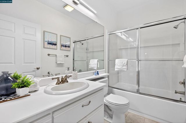 2590 Oak Rd 146, Walnut Creek, CA 94597