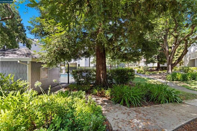 2590 Oak Rd 146, Walnut Creek, CA 94597