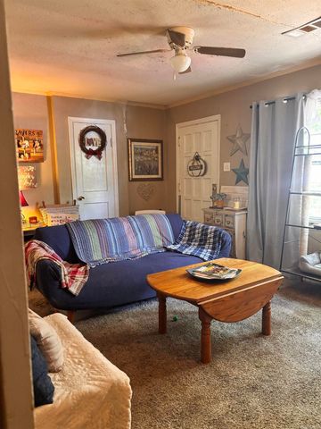208 brenda Street, Hot Springs National Park, AR 71913