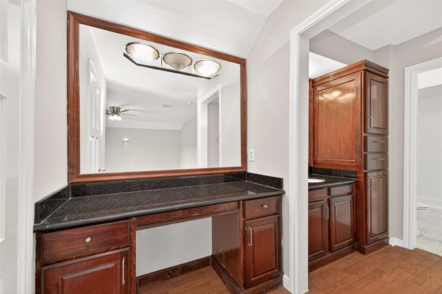 11007 Tupper Lake Drive, Houston, TX 77042