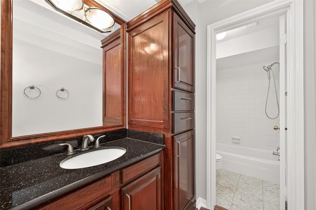 11007 Tupper Lake Drive, Houston, TX 77042