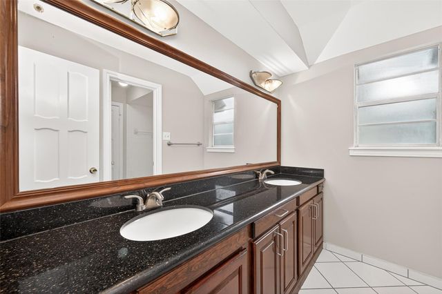 11007 Tupper Lake Drive, Houston, TX 77042