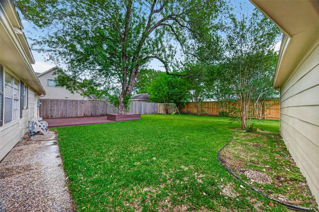 11007 Tupper Lake Drive, Houston, TX 77042