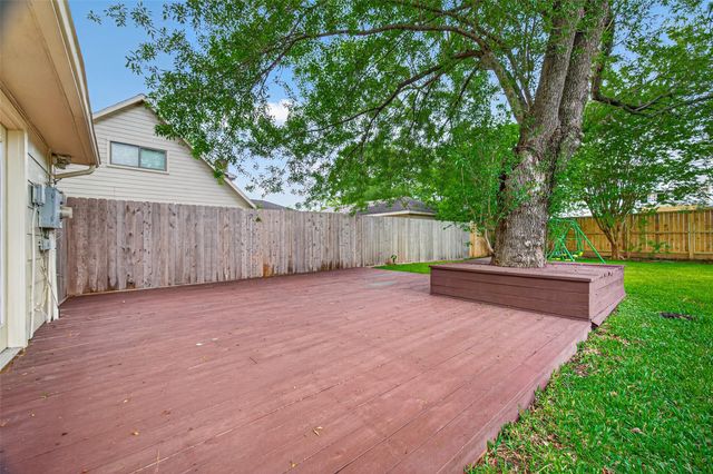 11007 Tupper Lake Drive, Houston, TX 77042