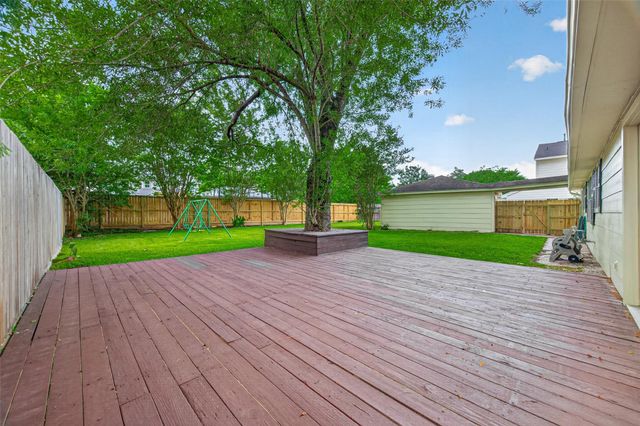 11007 Tupper Lake Drive, Houston, TX 77042