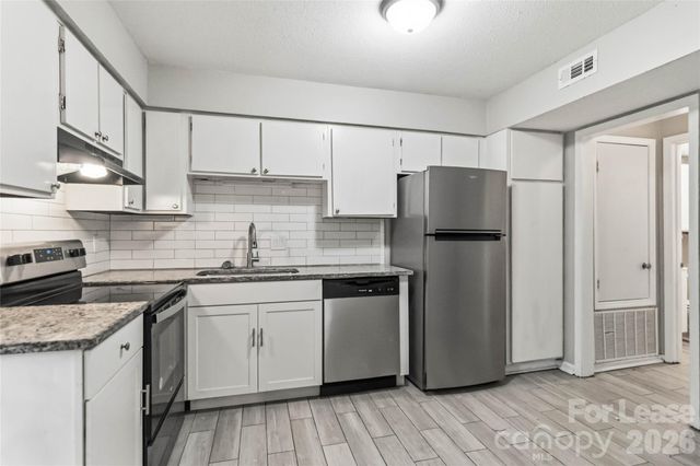 2005 Stoney Point Lane 14, Charlotte, NC 28210
