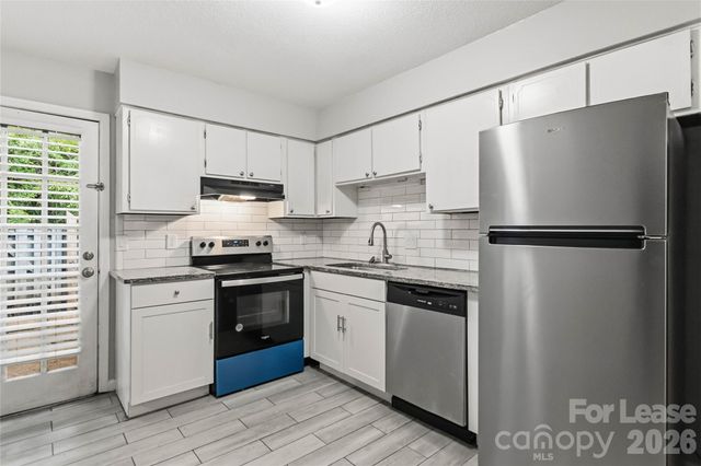 2005 Stoney Point Lane 14, Charlotte, NC 28210