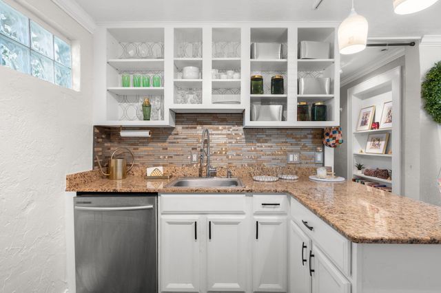 614 NE 28th Street, Wilton Manors, FL 33334