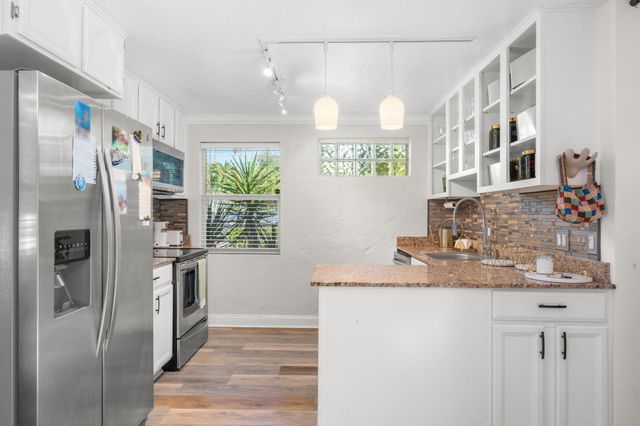 614 NE 28th Street, Wilton Manors, FL 33334