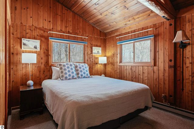 10667 S Timberlee Drive, Traverse City, MI 49684