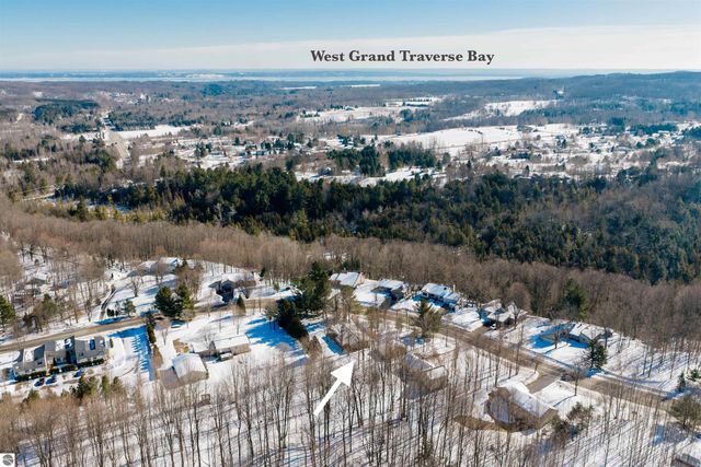 10667 S Timberlee Drive, Traverse City, MI 49684