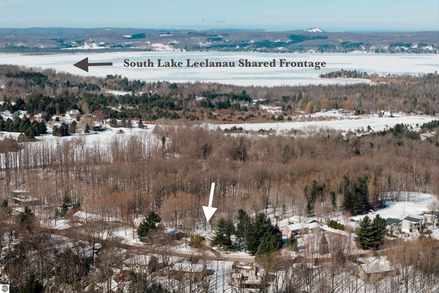 10667 S Timberlee Drive, Traverse City, MI 49684