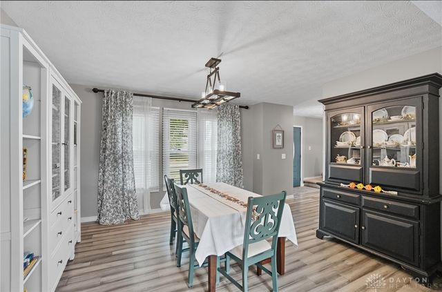 2574 Countryside Drive, Beavercreek, OH 45324