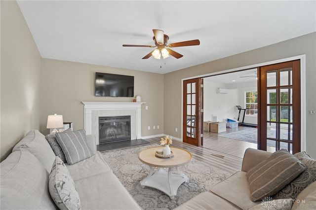 2574 Countryside Drive, Beavercreek, OH 45324