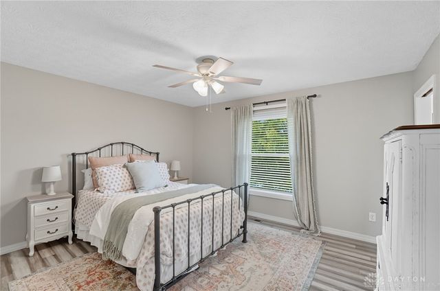 2574 Countryside Drive, Beavercreek, OH 45324