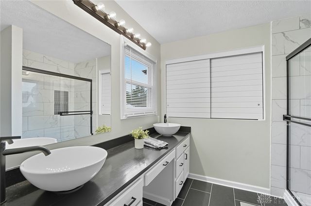 2574 Countryside Drive, Beavercreek, OH 45324