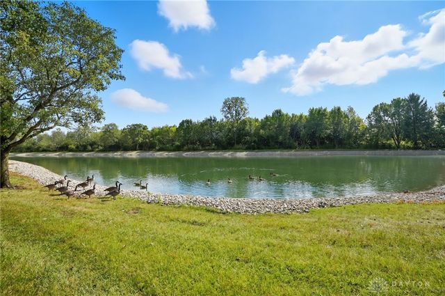 2574 Countryside Drive, Beavercreek, OH 45324