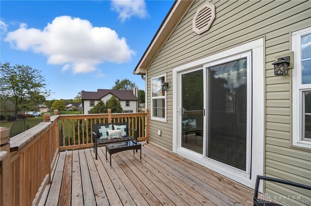 2574 Countryside Drive, Beavercreek, OH 45324