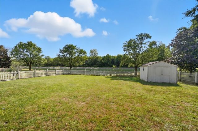 2574 Countryside Drive, Beavercreek, OH 45324