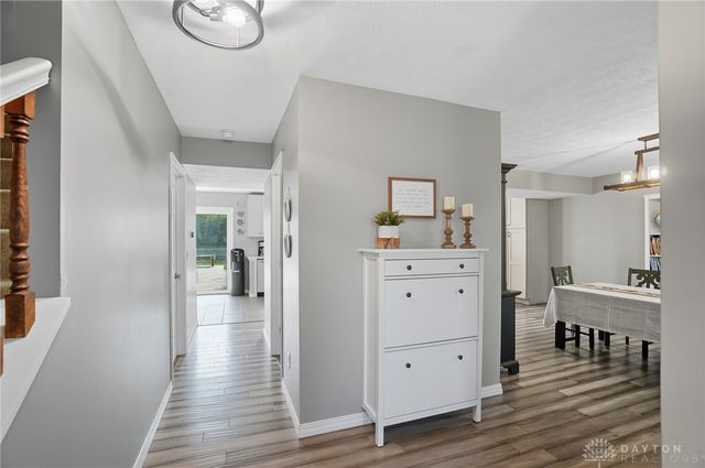 2574 Countryside Drive, Beavercreek, OH 45324