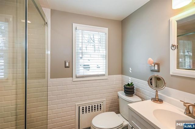 19 Glendale Street, Nutley, NJ 07110