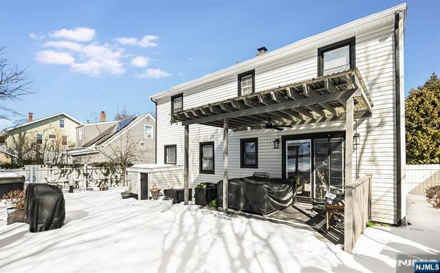 19 Glendale Street, Nutley, NJ 07110