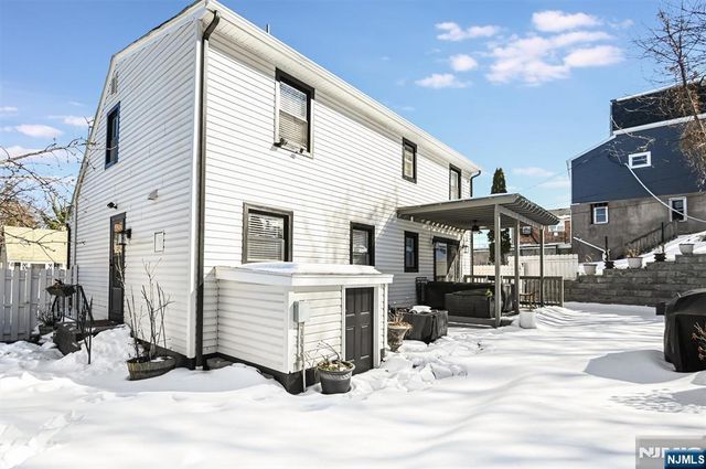 19 Glendale Street, Nutley, NJ 07110