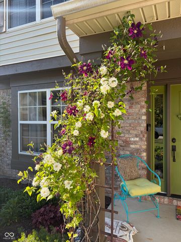 5752 Columbia Circle S, Greenwood, IN 46142