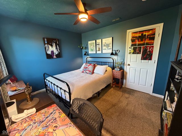 5752 Columbia Circle S, Greenwood, IN 46142