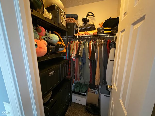 5752 Columbia Circle S, Greenwood, IN 46142