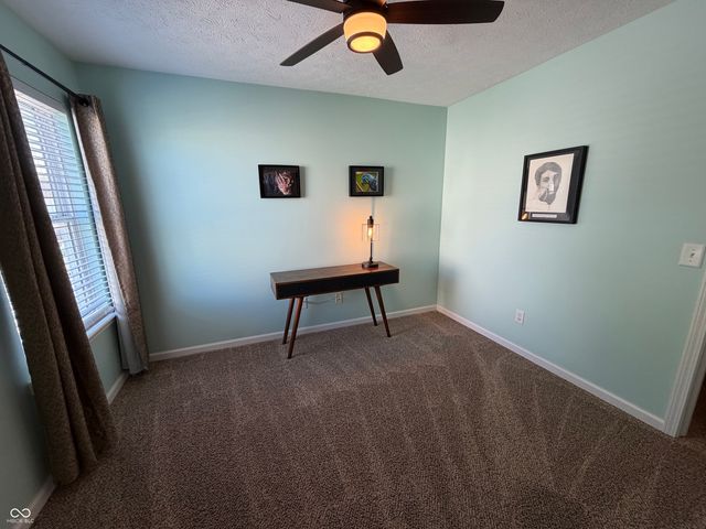 5752 Columbia Circle S, Greenwood, IN 46142