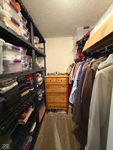 5752 Columbia Circle S, Greenwood, IN 46142