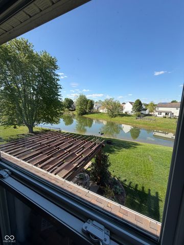 5752 Columbia Circle S, Greenwood, IN 46142