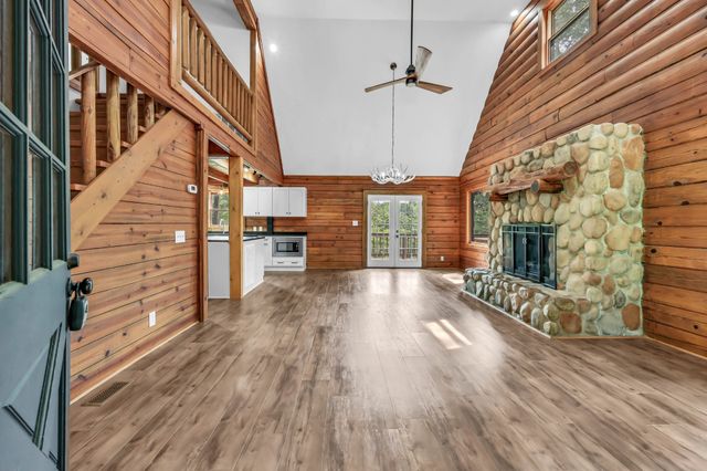 1386 Justice Rd, Ashland City, TN 37015