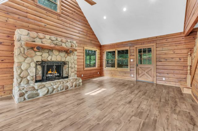 1386 Justice Rd, Ashland City, TN 37015