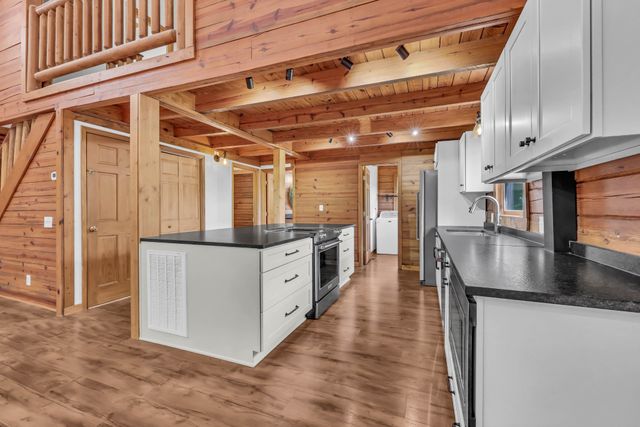 1386 Justice Rd, Ashland City, TN 37015