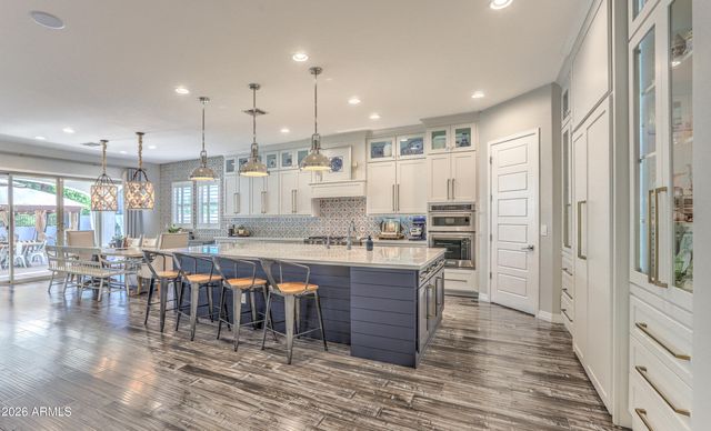 5662 S SHELBY Way, Gilbert, AZ 85298