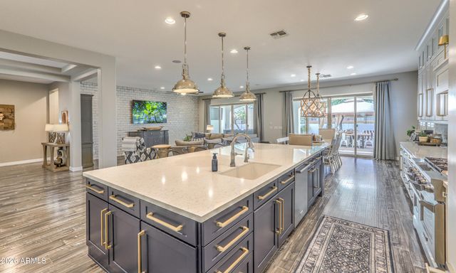 5662 S SHELBY Way, Gilbert, AZ 85298