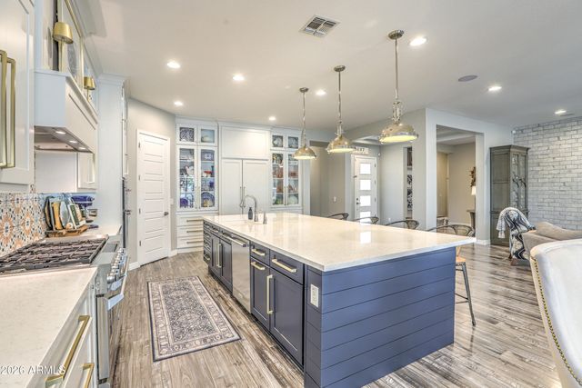 5662 S SHELBY Way, Gilbert, AZ 85298